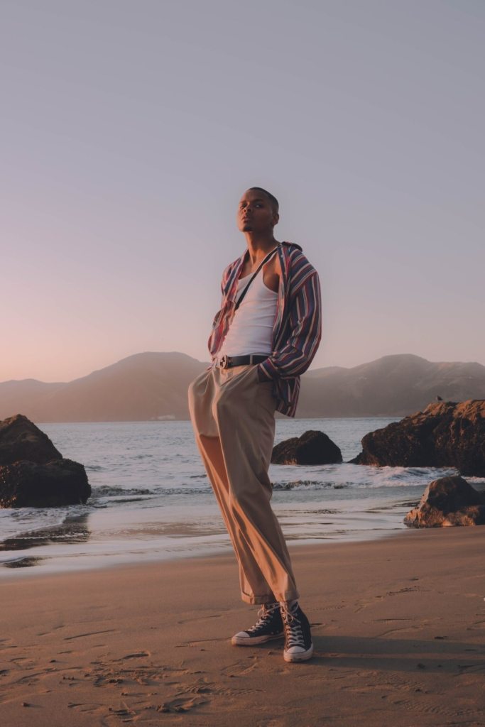pexels-eunhyuk-ahn-2907034-scaled-683x1024