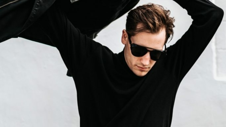 tyler-nix-Zhh3WM2ko3s-unsplash-scaled-683x1024